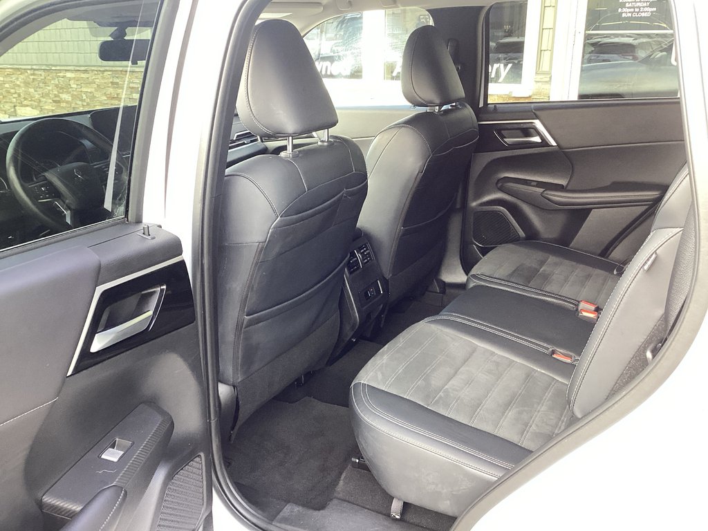 Mitsubishi OUTLANDER SE 2024 à Saint John, Nouveau-Brunswick - 10 - w1024h768px