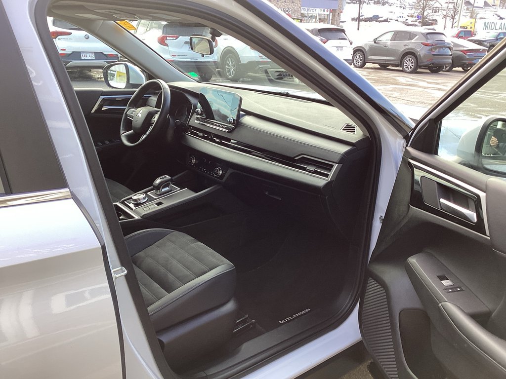 Mitsubishi OUTLANDER SE 2024 à Saint John, Nouveau-Brunswick - 11 - w1024h768px