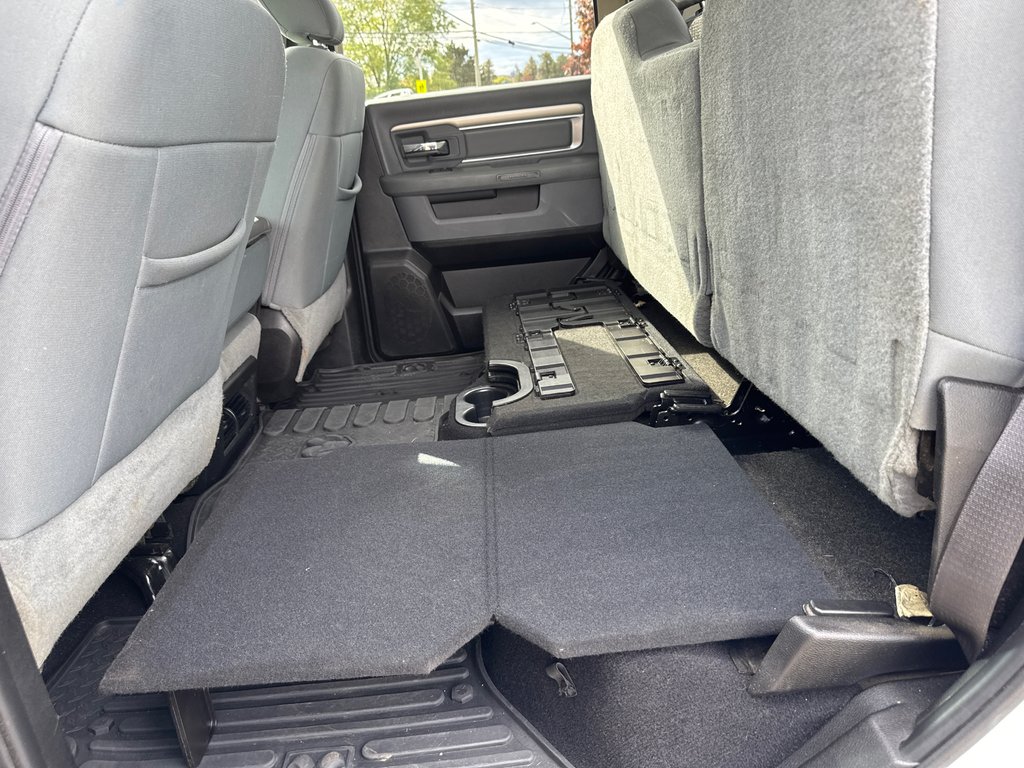 2019 Ram 1500 Classic SLT in Sussex, New Brunswick - 38 - w1024h768px