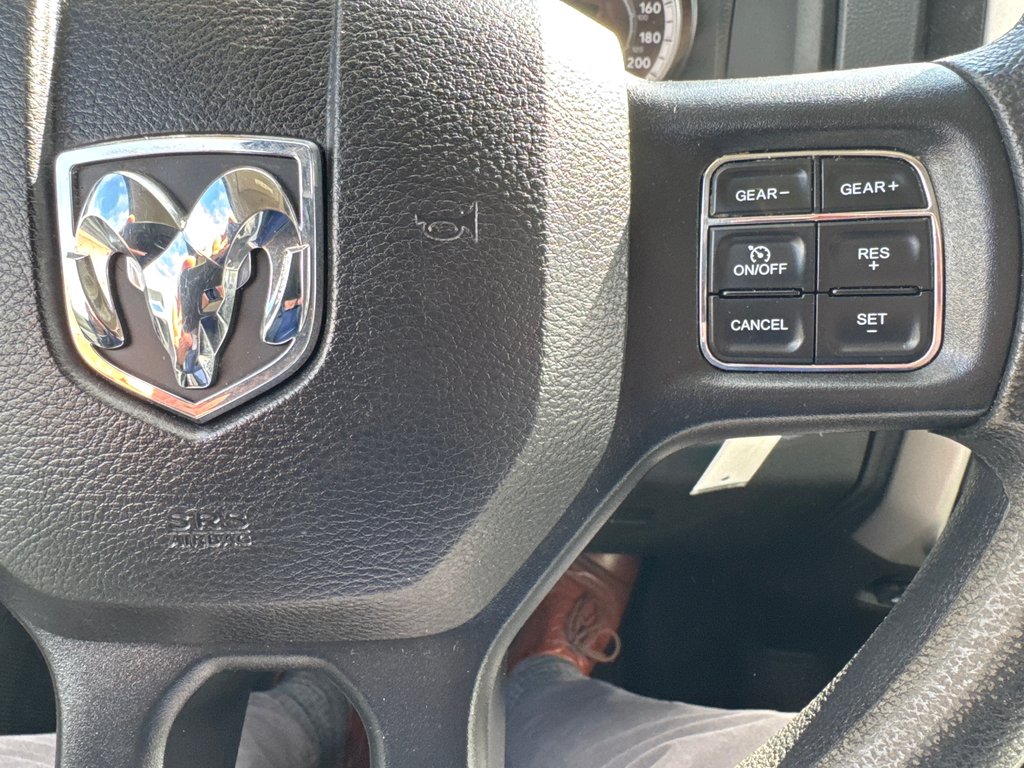 2019 Ram 1500 Classic SLT in Sussex, New Brunswick - 23 - w1024h768px