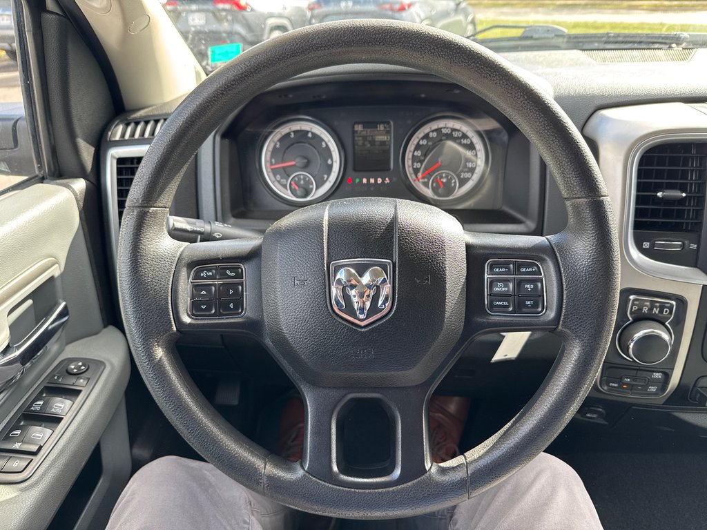 2019 Ram 1500 Classic SLT in Sussex, New Brunswick - 22 - w1024h768px
