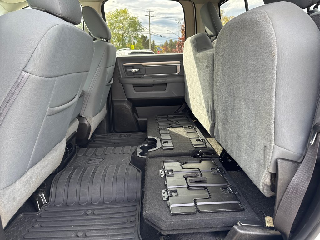 2019 Ram 1500 Classic SLT in Sussex, New Brunswick - 37 - w1024h768px