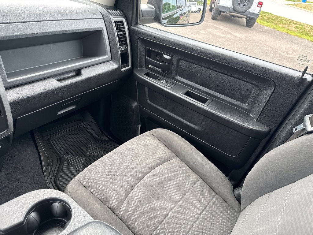 2020 Ram 1500 Classic ST Express in Sussex, New Brunswick - 30 - w1024h768px