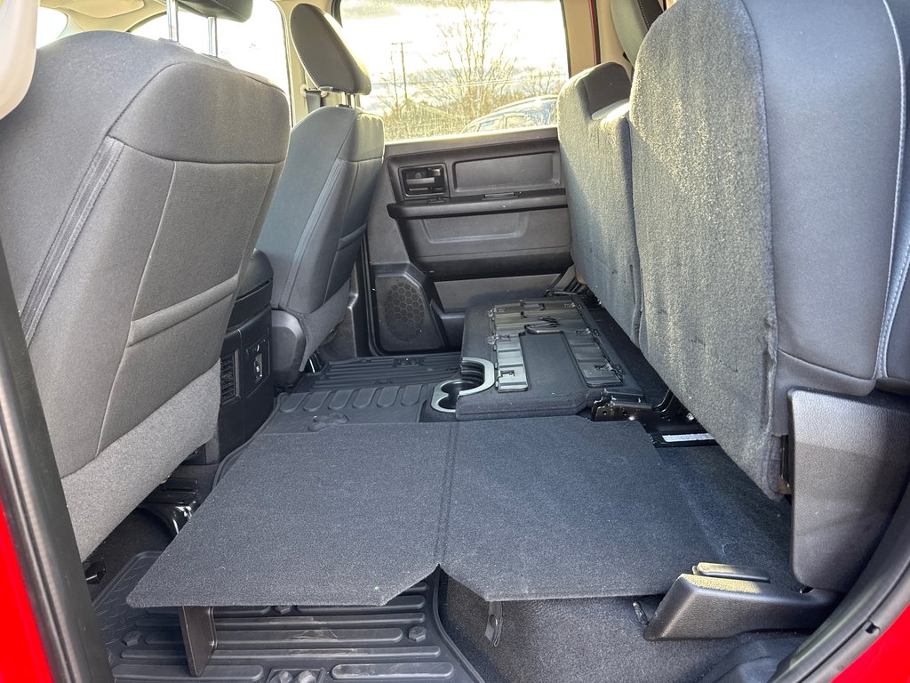 2021 Ram 1500 Classic Express in Sussex, New Brunswick - 43 - w1024h768px