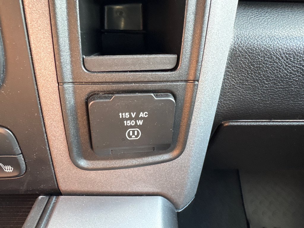 2021 Ram 1500 Classic Express in Sussex, New Brunswick - 35 - w1024h768px