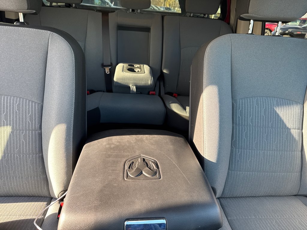 2021 Ram 1500 Classic Express in Sussex, New Brunswick - 37 - w1024h768px