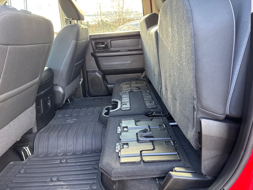 2021 Ram 1500 Classic Express in Sussex, New Brunswick - 42 - w1024h768px