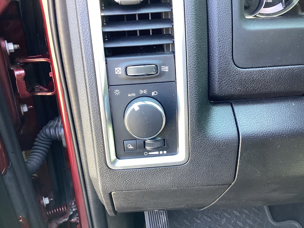 Ram 1500 CLASSIC WARLOCK 2022 à Saint John, Nouveau-Brunswick - 12 - w1024h768px