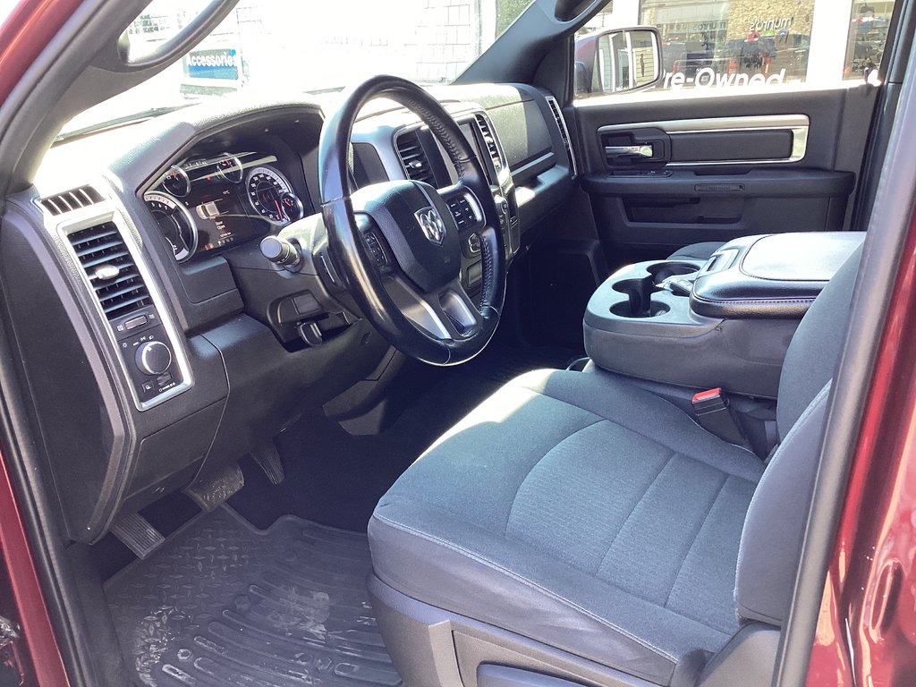 Ram 1500 CLASSIC WARLOCK 2022 à Saint John, Nouveau-Brunswick - 7 - w1024h768px