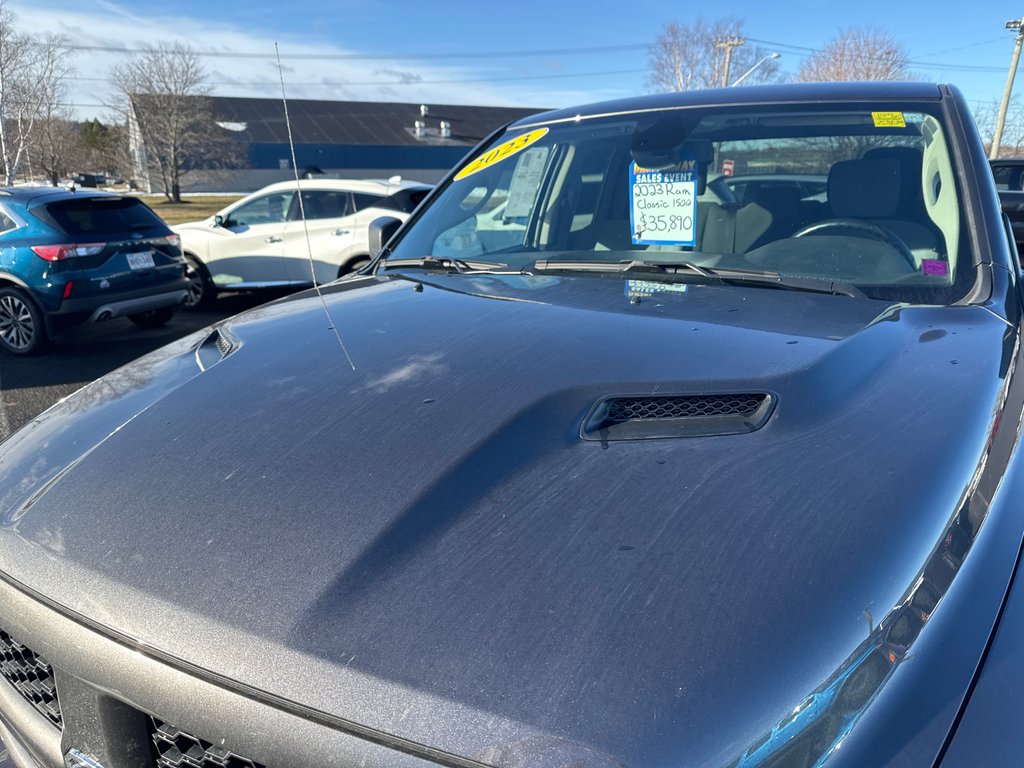 Ram 1500 Classic Express 2023 à Sussex, Nouveau-Brunswick - 11 - w1024h768px
