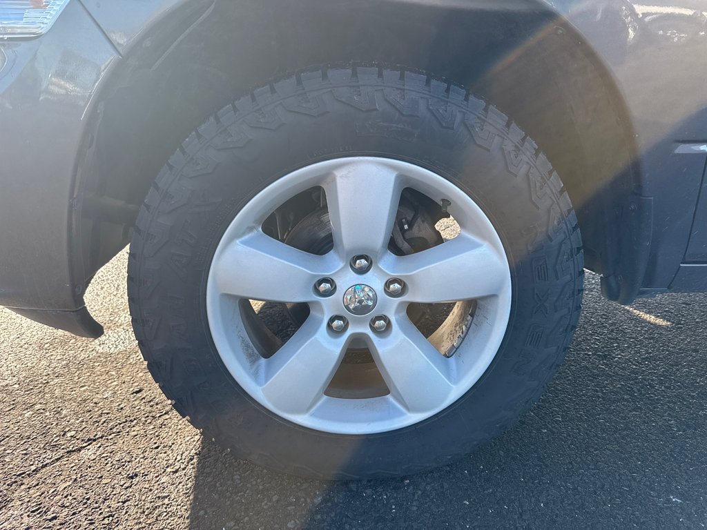 Ram 1500 Classic Express 2023 à Sussex, Nouveau-Brunswick - 12 - w1024h768px