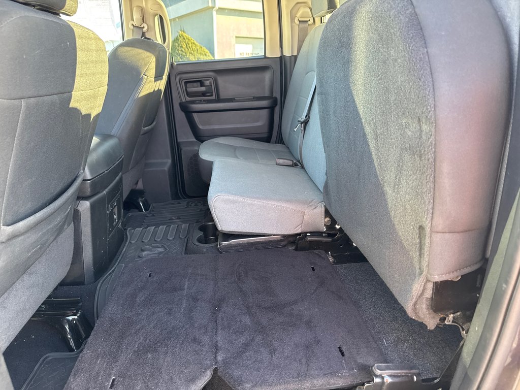 Ram 1500 Classic Express 2023 à Sussex, Nouveau-Brunswick - 35 - w1024h768px