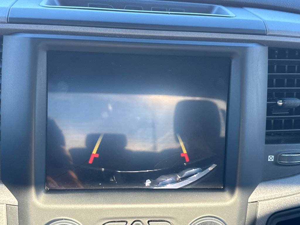 Ram 1500 Classic Express 2023 à Sussex, Nouveau-Brunswick - 25 - w1024h768px