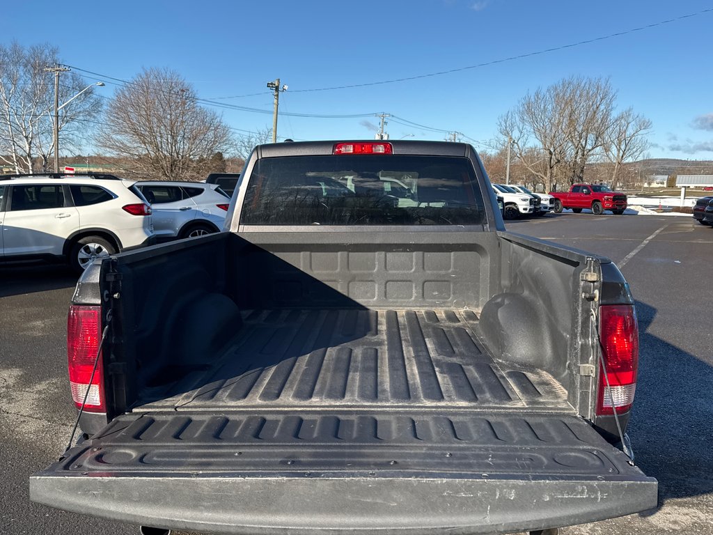 Ram 1500 Classic Express 2023 à Sussex, Nouveau-Brunswick - 6 - w1024h768px
