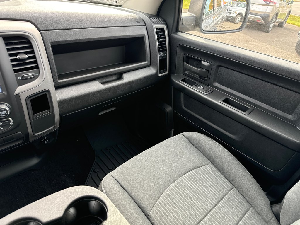 2024 Ram 1500 Classic TRADESMAN in Sussex, New Brunswick - 26 - w1024h768px