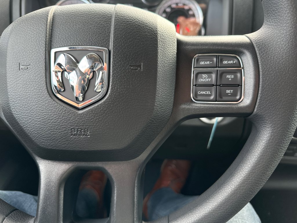 2024 Ram 1500 Classic TRADESMAN in Sussex, New Brunswick - 20 - w1024h768px