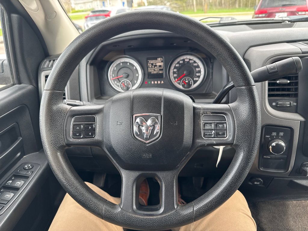 2015 Ram 1500 CLASSIC ST in Sussex, New Brunswick - 17 - w1024h768px