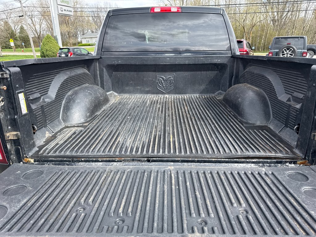 2015 Ram 1500 CLASSIC ST in Sussex, New Brunswick - 5 - w1024h768px