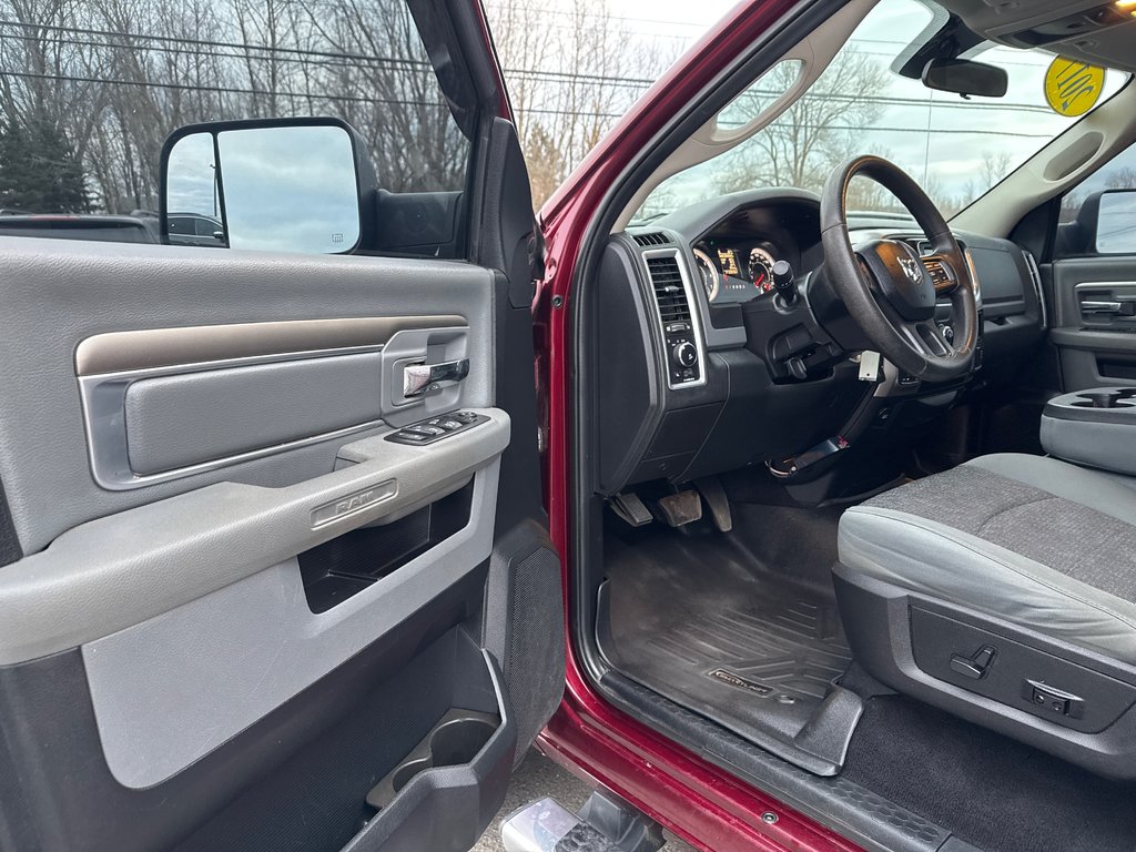 2017 Ram 1500 SLT in Sussex, New Brunswick - 20 - w1024h768px