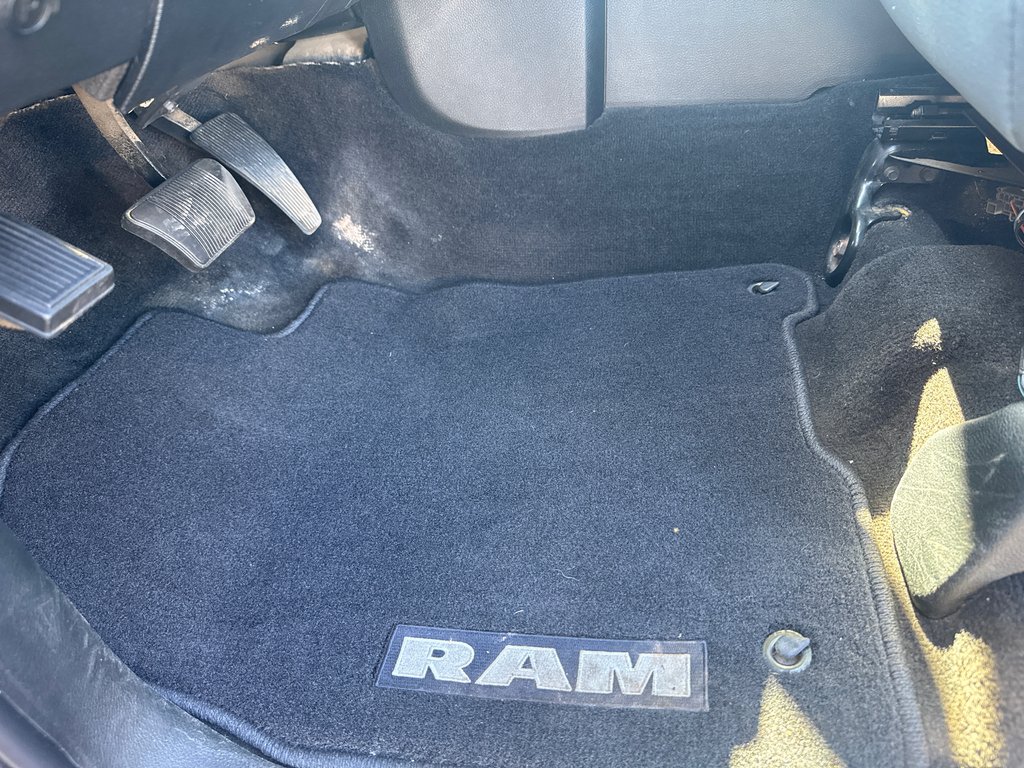 2018 Ram 1500 SLT in Sussex, New Brunswick - 16 - w1024h768px