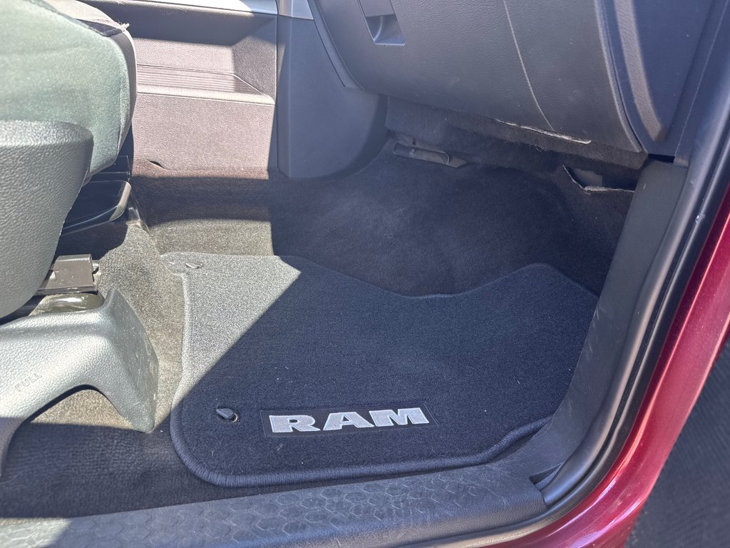 2018 Ram 1500 SLT in Sussex, New Brunswick - 20 - w1024h768px