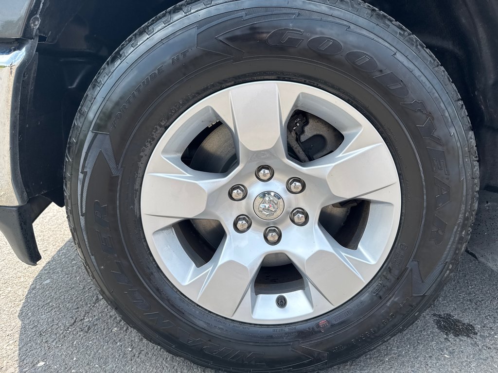 2020 Ram 1500 Big Horn in Sussex, New Brunswick - 10 - w1024h768px