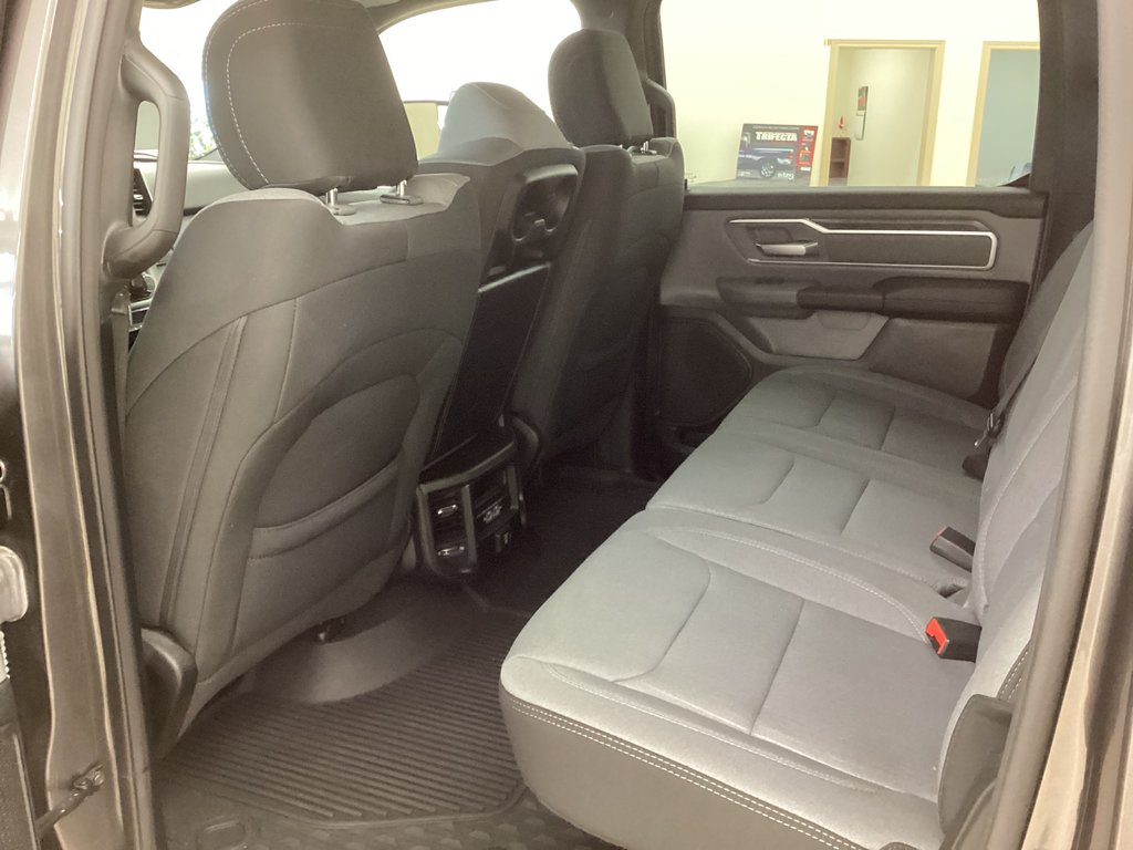 Ram 1500 BIG HORN 2021 à Saint John, Nouveau-Brunswick - 9 - w1024h768px