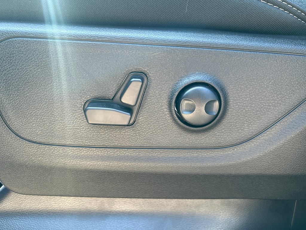2025 Ram 1500 BIG HORN in Saint John, New Brunswick - 11 - w1024h768px