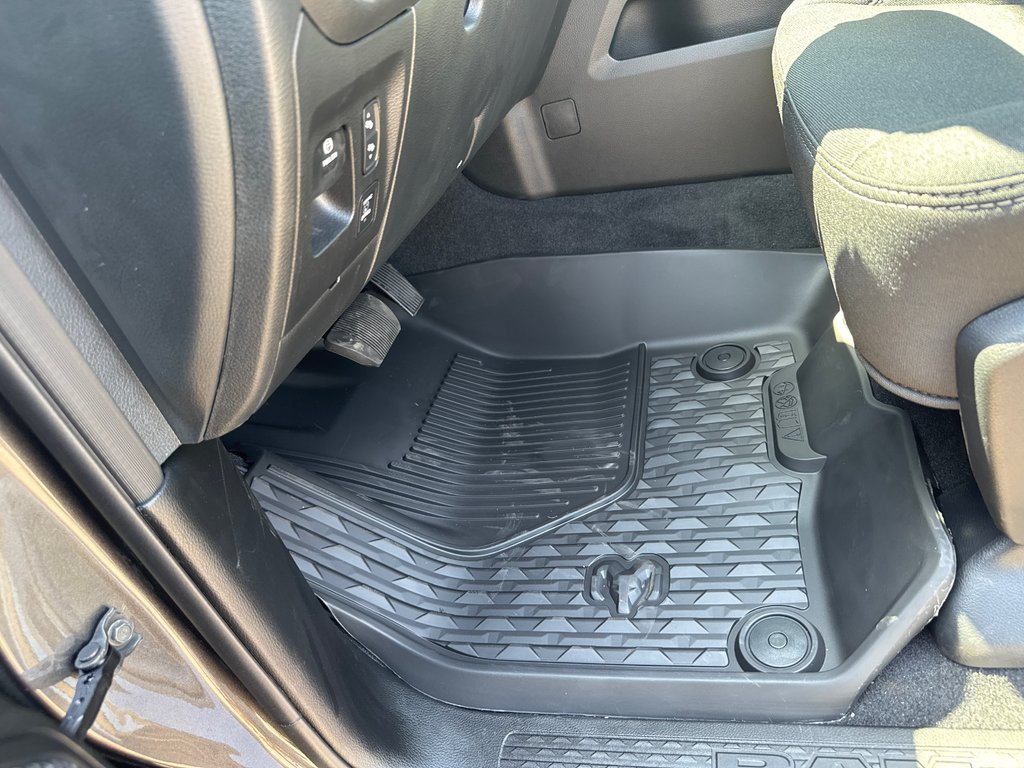 2025 Ram 1500 BIG HORN in Sussex, New Brunswick - 20 - w1024h768px