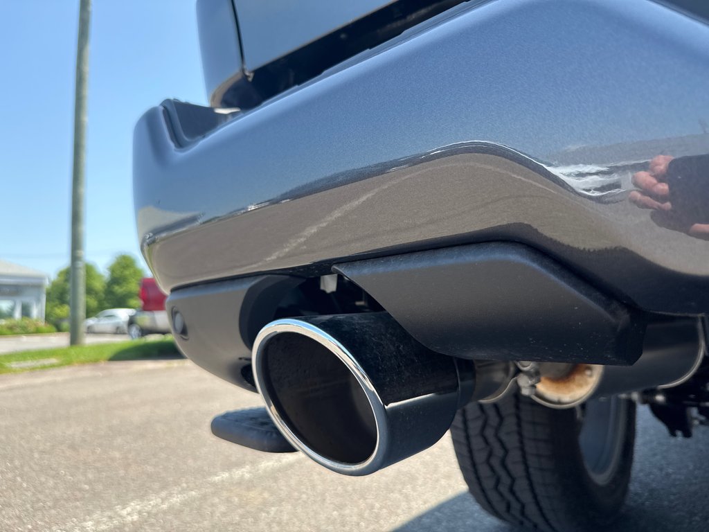 2025 Ram 1500 BIG HORN in Sussex, New Brunswick - 9 - w1024h768px