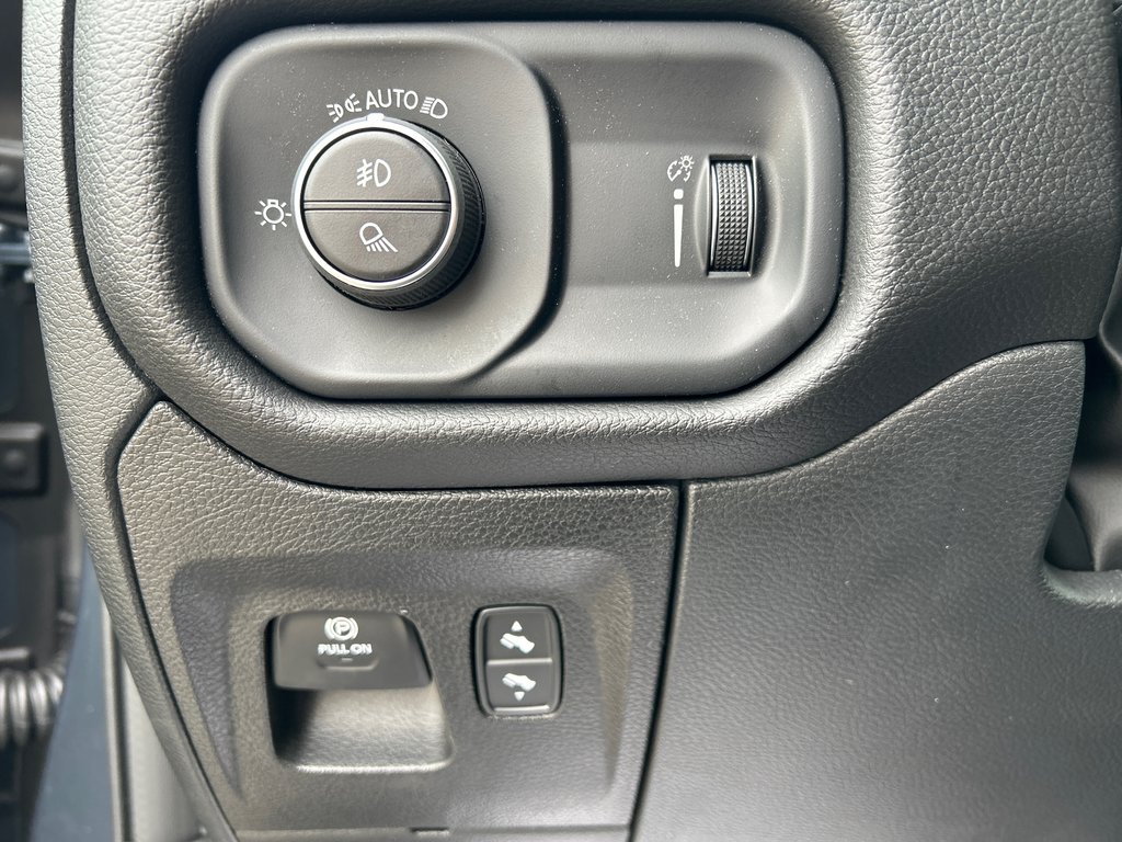 Ram 1500 BIG HORN 2025 à Saint John, Nouveau-Brunswick - 12 - w1024h768px