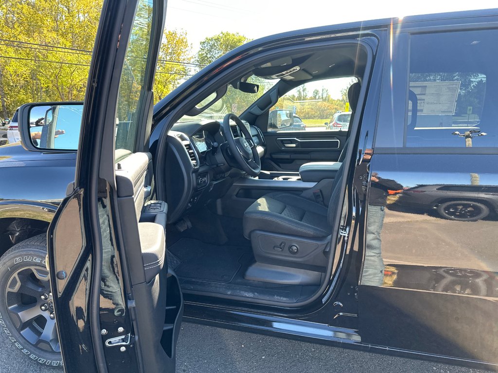 2025 Ram 1500 BIG HORN in Sussex, New Brunswick - 9 - w1024h768px