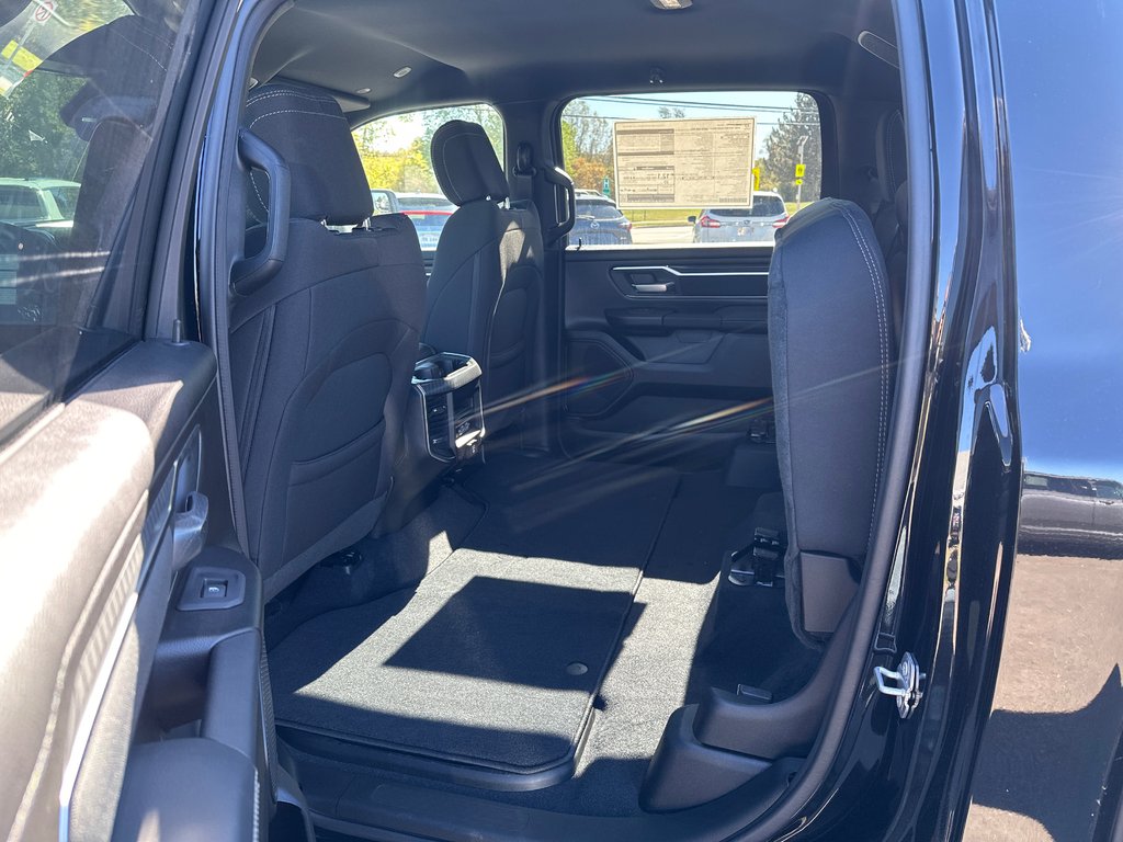 2025 Ram 1500 BIG HORN in Sussex, New Brunswick - 15 - w1024h768px