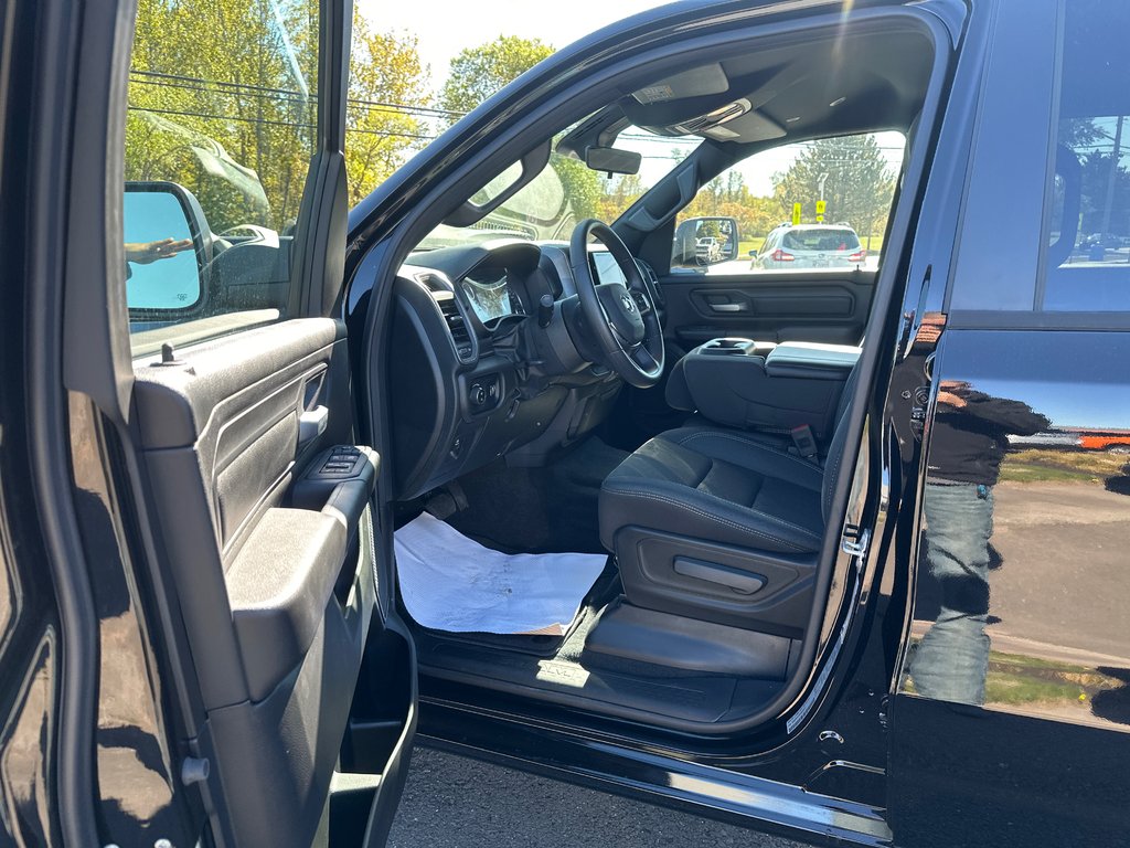 2025 Ram 1500 TRADESMAN in Sussex, New Brunswick - 9 - w1024h768px