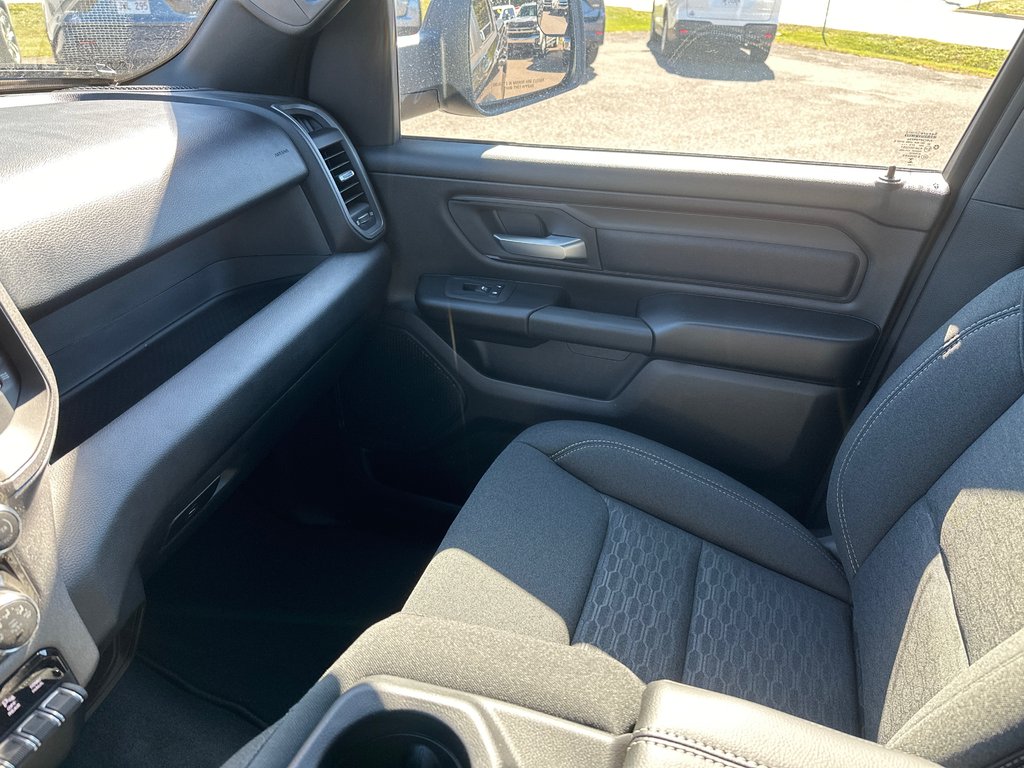2025 Ram 1500 TRADESMAN in Sussex, New Brunswick - 12 - w1024h768px