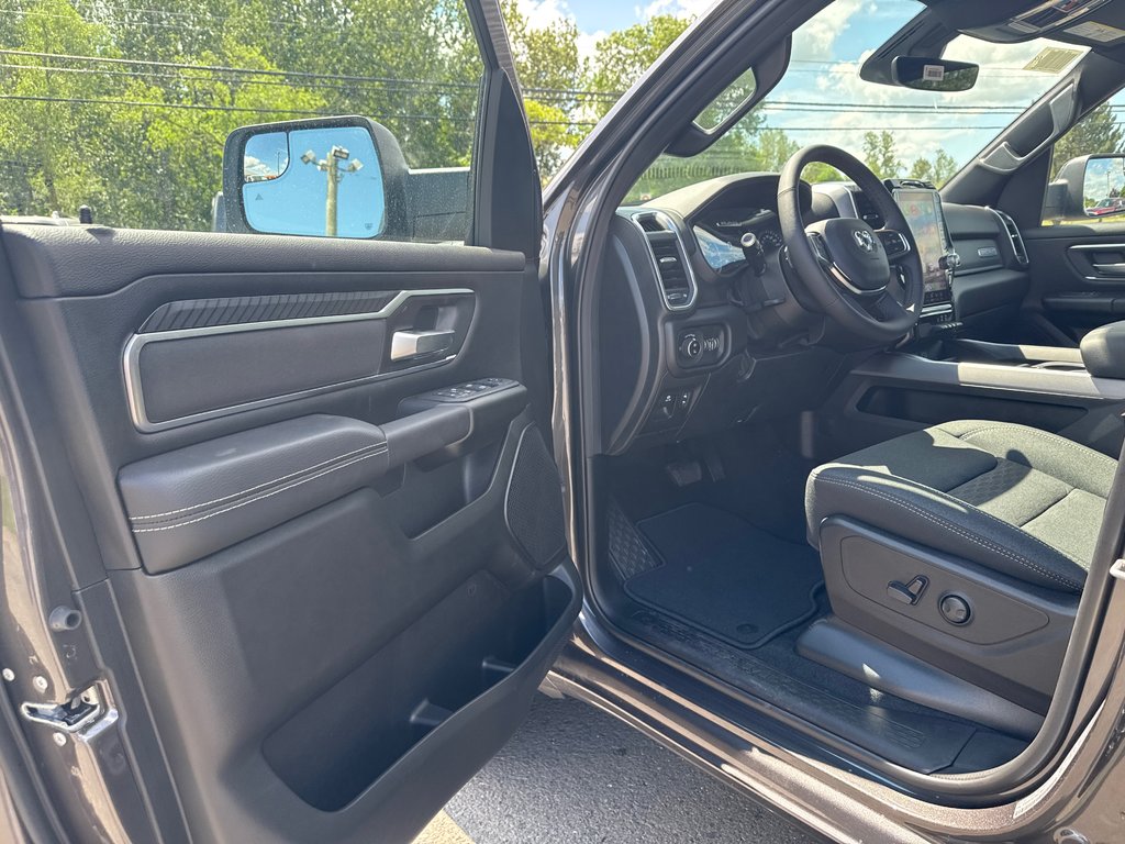 2025 Ram 1500 BIG HORN in Sussex, New Brunswick - 13 - w1024h768px