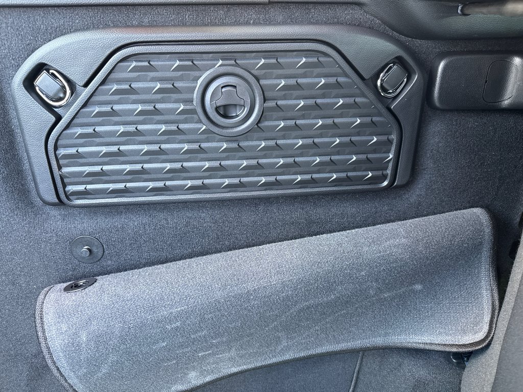 2025 Ram 1500 BIG HORN in Sussex, New Brunswick - 40 - w1024h768px