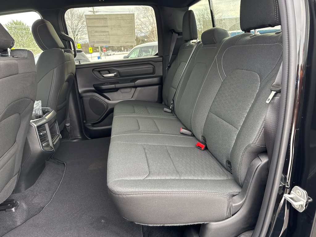 Ram 1500 EXPRESS 2026 à Sussex, Nouveau-Brunswick - 30 - w1024h768px