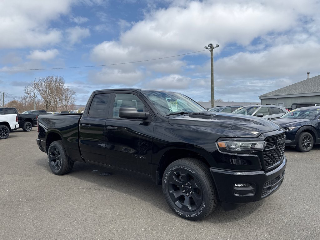 2026 Ram 1500 EXPRESS in Sussex, New Brunswick - 9 - w1024h768px