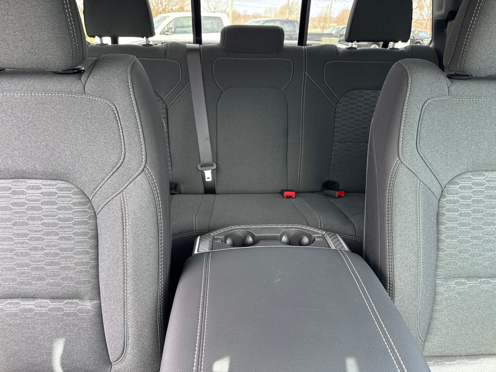 2026 Ram 1500 EXPRESS in Sussex, New Brunswick - 30 - w1024h768px