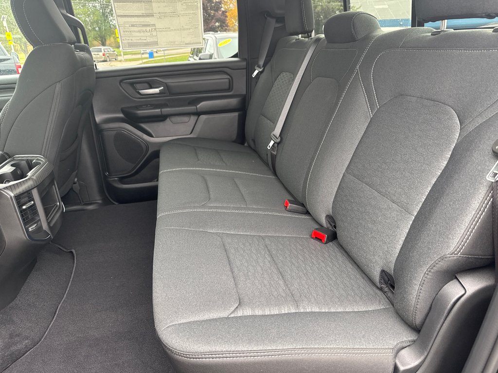 Ram 1500 EXPRESS 2026 à Sussex, Nouveau-Brunswick - 35 - w1024h768px