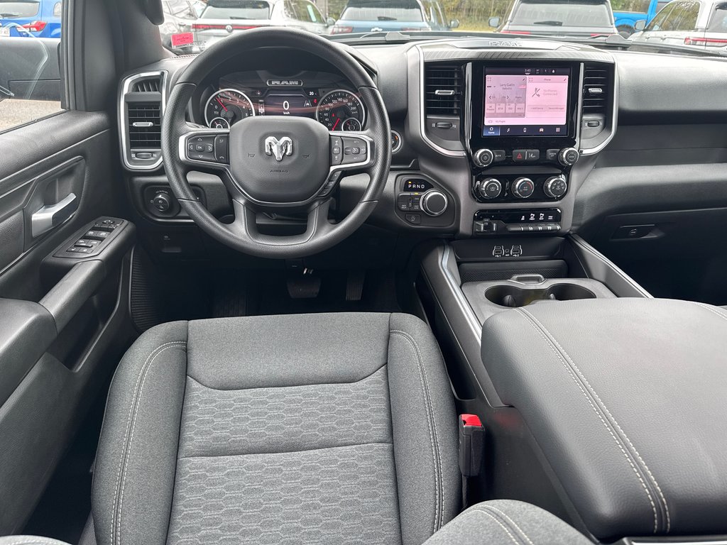 Ram 1500 EXPRESS 2026 à Sussex, Nouveau-Brunswick - 18 - w1024h768px