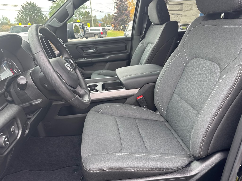 Ram 1500 EXPRESS 2026 à Sussex, Nouveau-Brunswick - 15 - w1024h768px