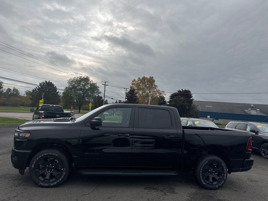 Ram 1500 EXPRESS 2026 à Sussex, Nouveau-Brunswick - 2 - w1024h768px