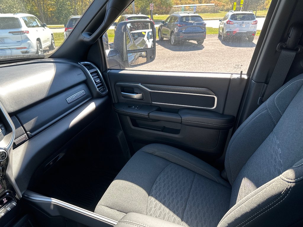 2026 Ram 2500 BIG HORN in Sussex, New Brunswick - 12 - w1024h768px