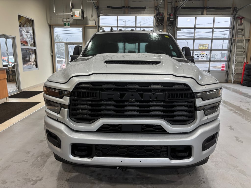 Ram 2500 BLACK EXPRESS 2026 à Saint John, Nouveau-Brunswick - 2 - w1024h768px