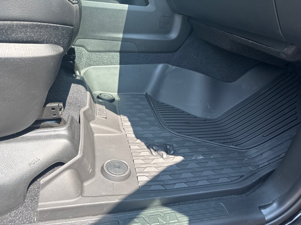 2026 Ram 2500 LARAMIE in Sussex, New Brunswick - 28 - w1024h768px