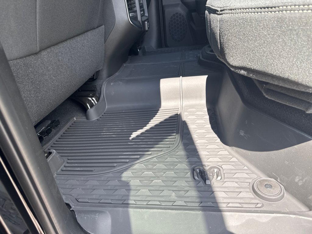 2026 Ram 2500 BIG HORN in Sussex, New Brunswick - 34 - w1024h768px