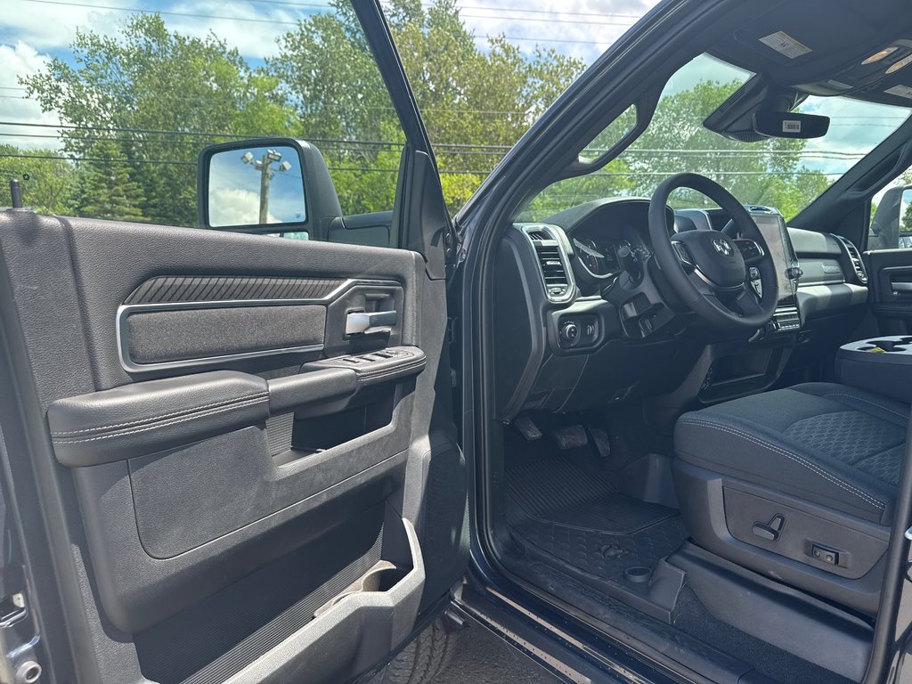 2026 Ram 2500 BIG HORN in Sussex, New Brunswick - 16 - w1024h768px