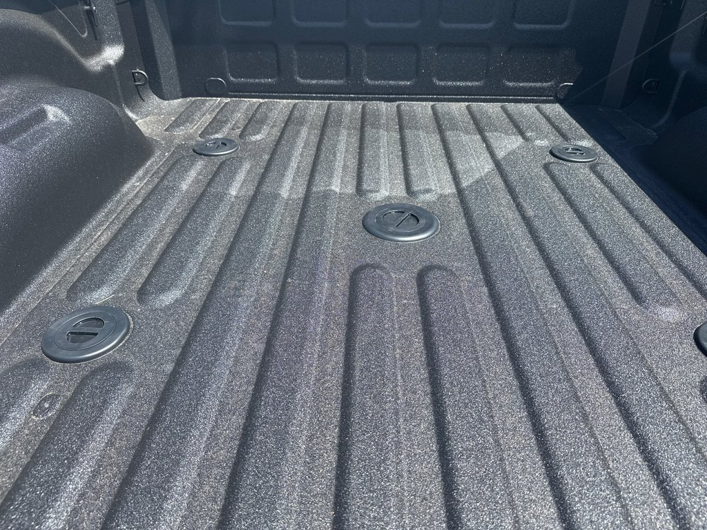 2026 Ram 2500 BIG HORN in Sussex, New Brunswick - 7 - w1024h768px